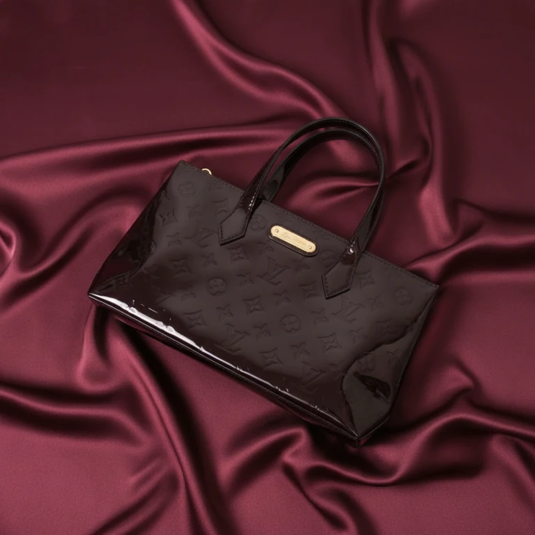 Wilshire PM · Monogram Vernis