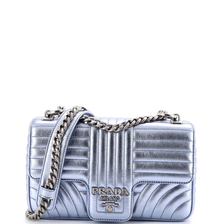 Chain Flap Shoulder Bag Diagramme Quilted Leather Medium