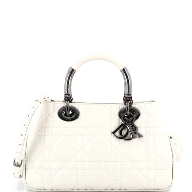 Lady 95.22 Bag Cannage Embossed Leather Medium