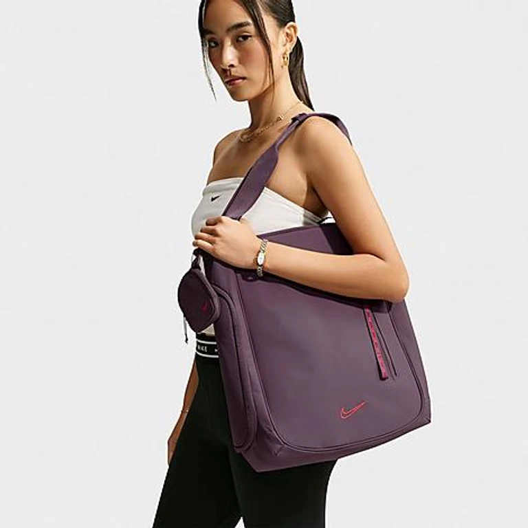 Sportswear Commute Tote Bag (20L) in Tattoo/Tattoo/Bright Crimson