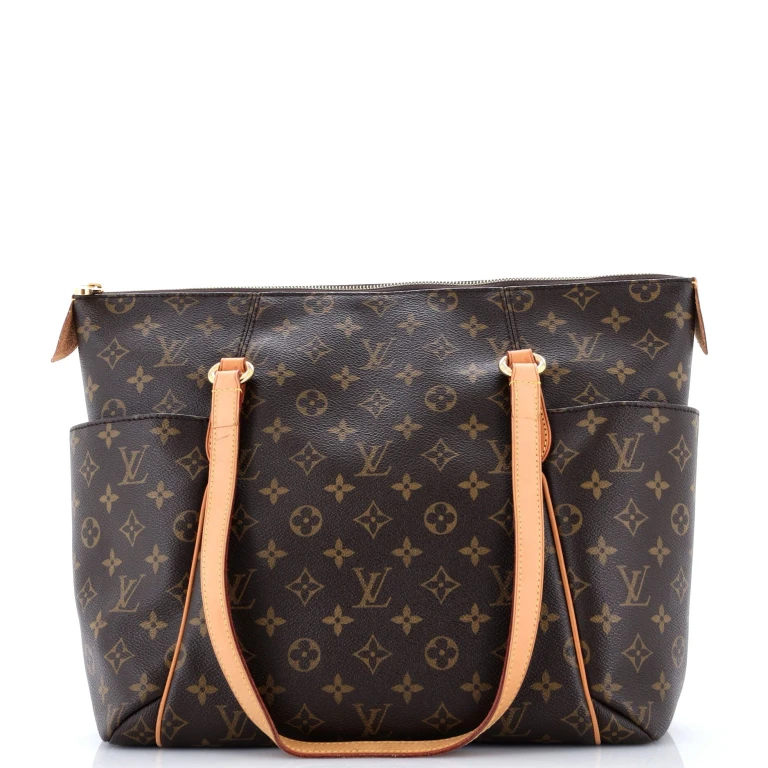 Totally Handbag Monogram Canvas MM