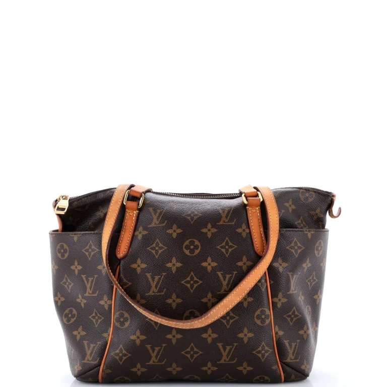 Totally Handbag Monogram Canvas PM