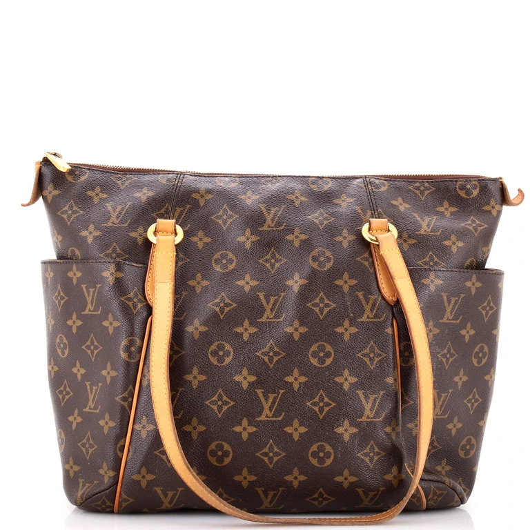 Totally Handbag Monogram Canvas MM