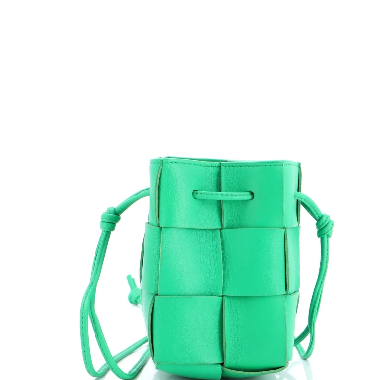 Cassette Bucket Bag Maxi Intrecciato Plisse Leather Small