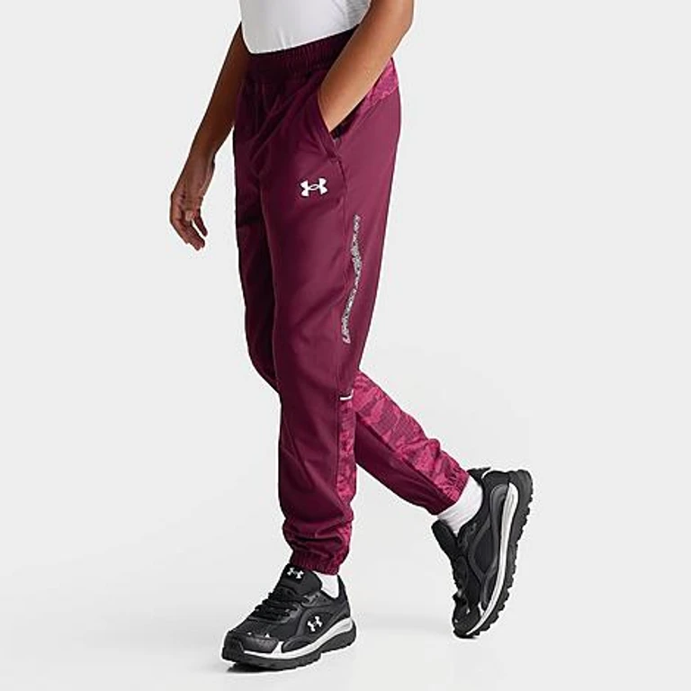 Big Kids Camo Grid Woven Jogger Pants in Burgundy Size: Small