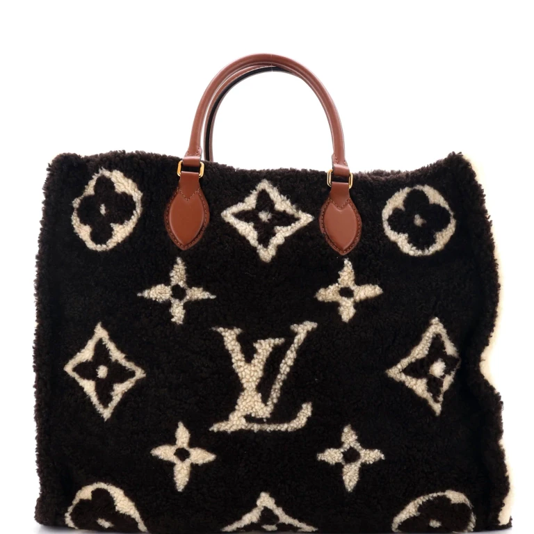 OnTheGo Tote Monogram Giant Teddy Fleece GM