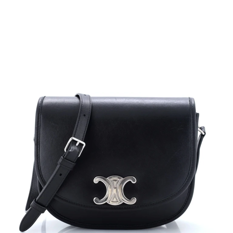 Besace Triomphe Shoulder Bag Leather Medium