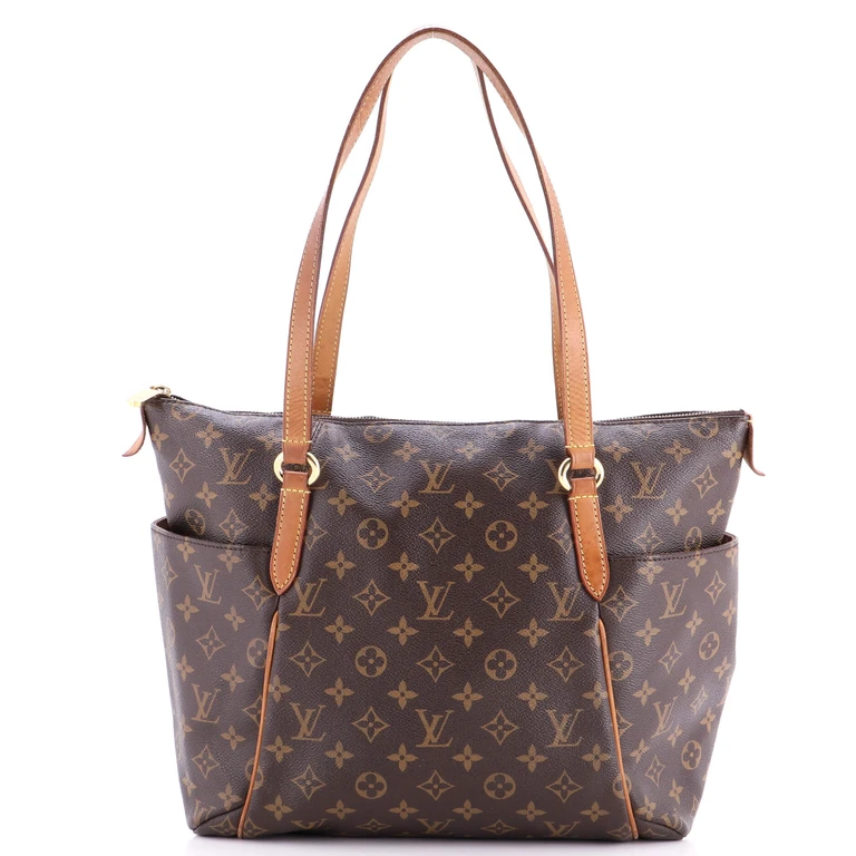 Totally Handbag Monogram Canvas MM