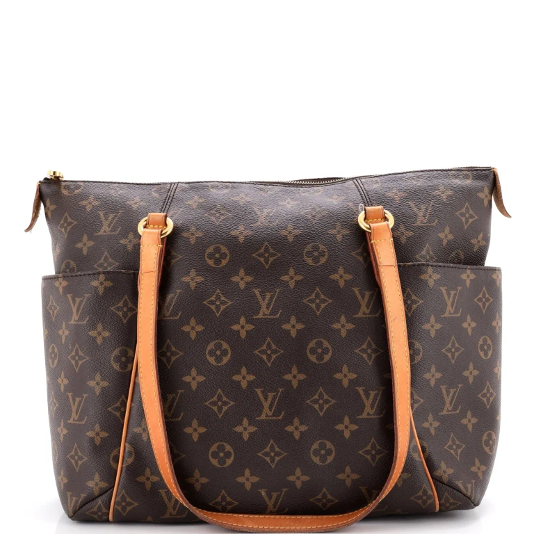 Totally Handbag Monogram Canvas MM