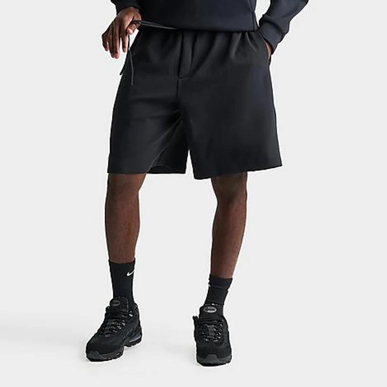 Men's 24.7 ImpossiblySoft Dri-FIT Shorts in Black/Dark Smoke Grey Size: Small