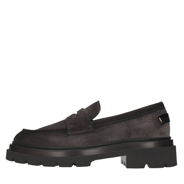 Flat shoes