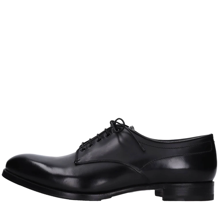 Flat shoes
