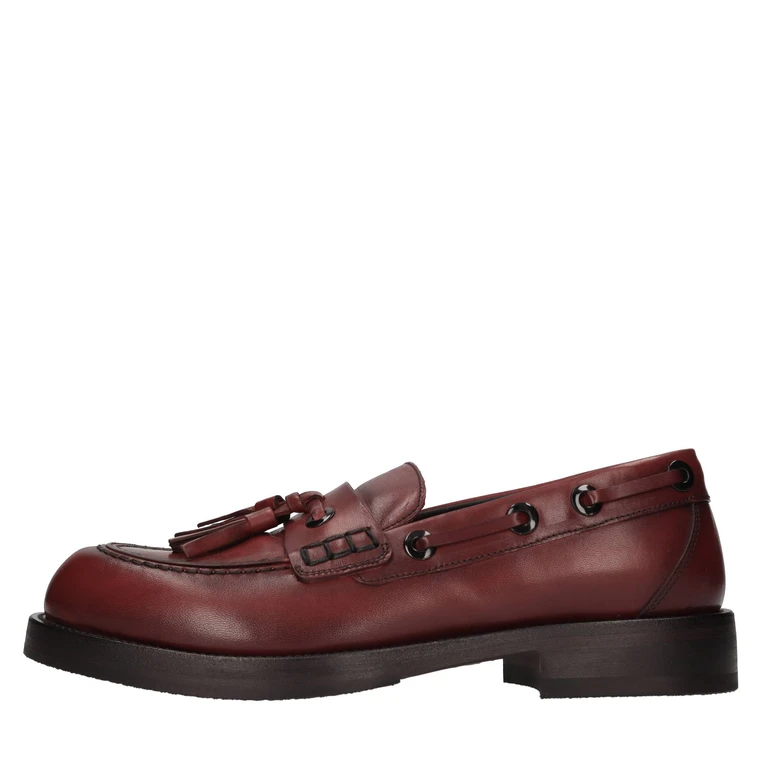 Flat shoes