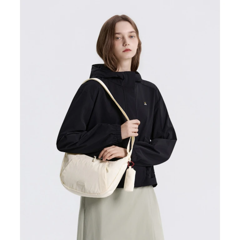 N265ACR760 Women's Lumi Hobo Bag IVORY