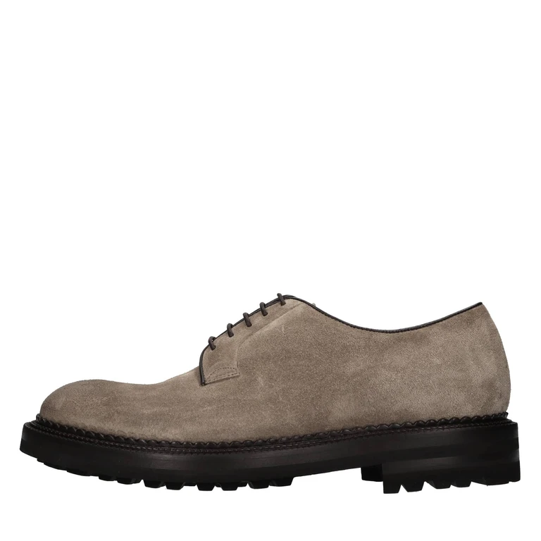 Flat shoes