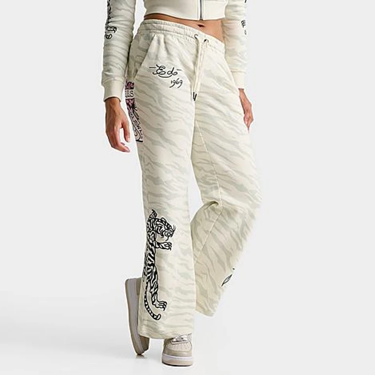 Women's "Love Kills Slowly" Skull Fleece Pants in Zebra Size: XS
