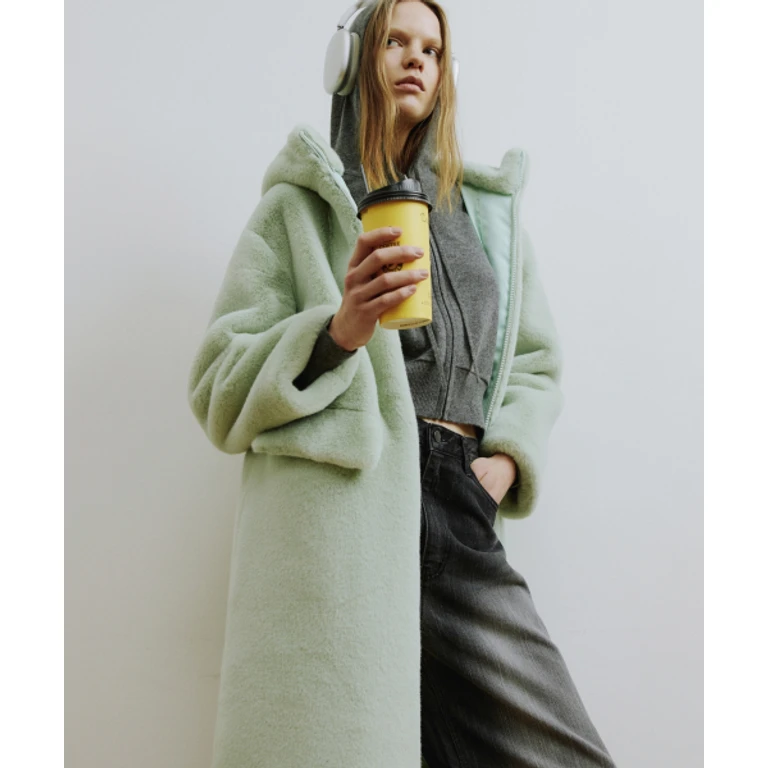 COMELY HUG Hooded Zip-Up Faux Fur Coat [Light Mint Green]