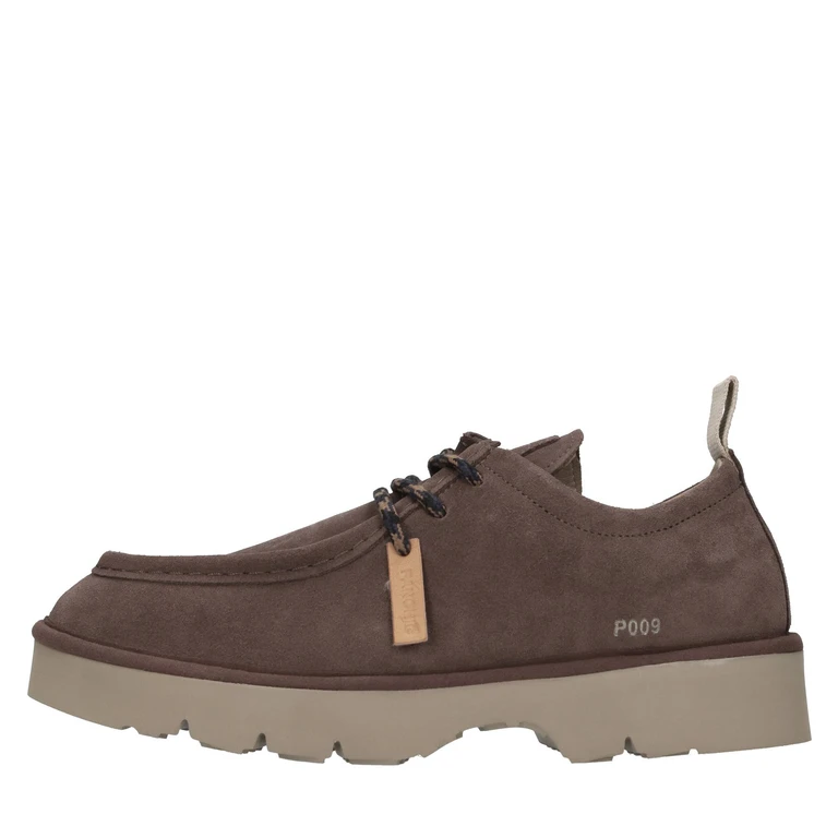 Flat shoes