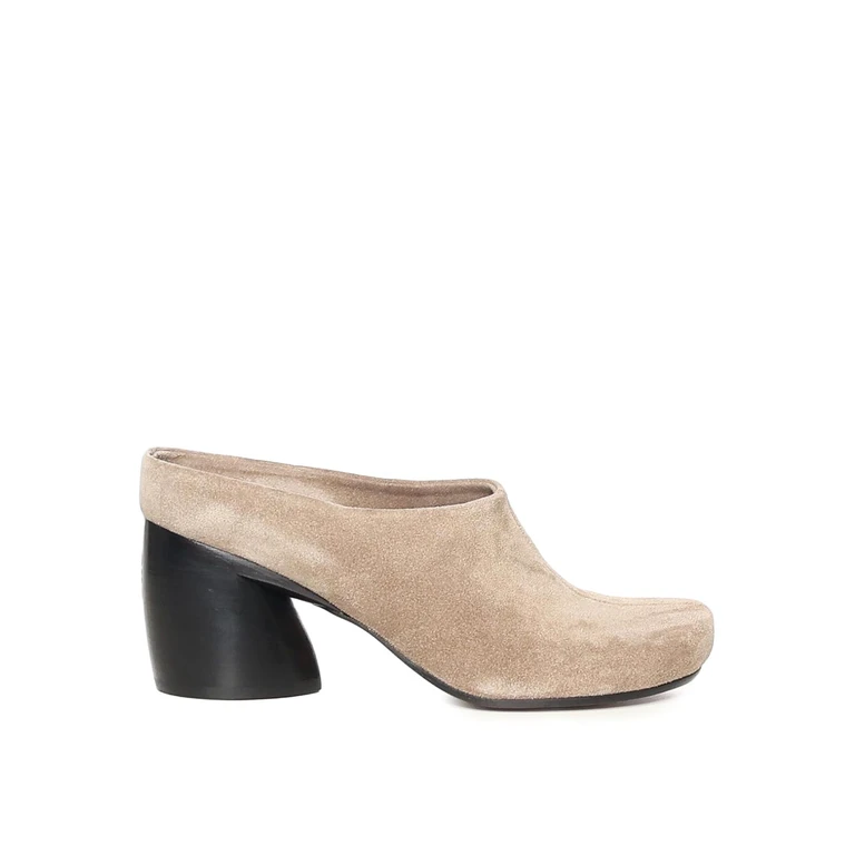 Mules - Beige (L814379X743330)