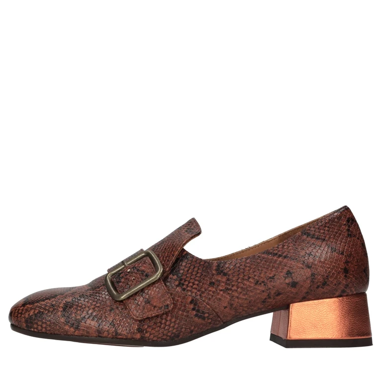 Flat shoes