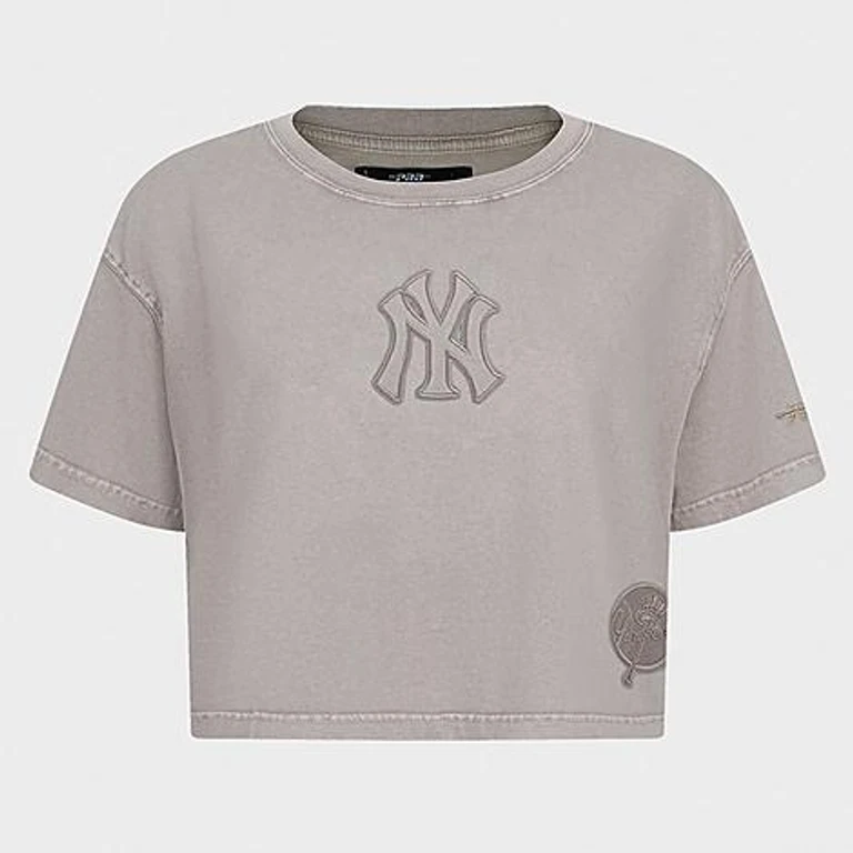 Pro Standard Women's New York Yankees MLB Washed Classic Enzyme Wash Boxy T-Shirt in Washed Warm Slate Size: XS