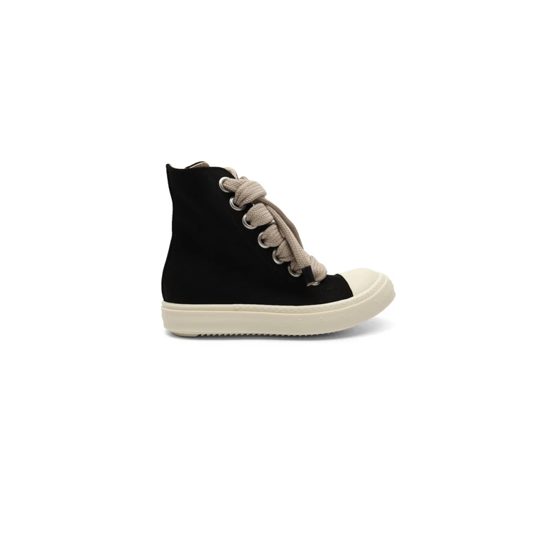 jumbolace sneaks