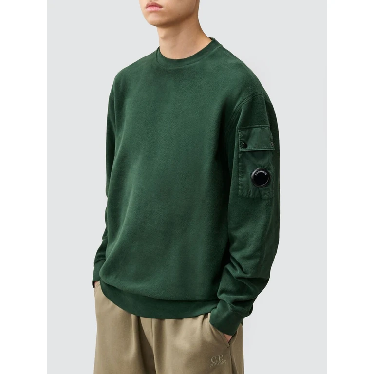 C. P. COMPANY Crew Neck Cotton Sweatshirt with Pocket and Logo Patch (21CMSS192A006614G697)