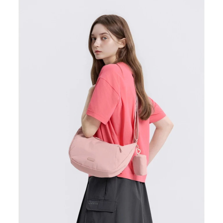 N265ACR760 Women's Lumi Hobo Bag PINK