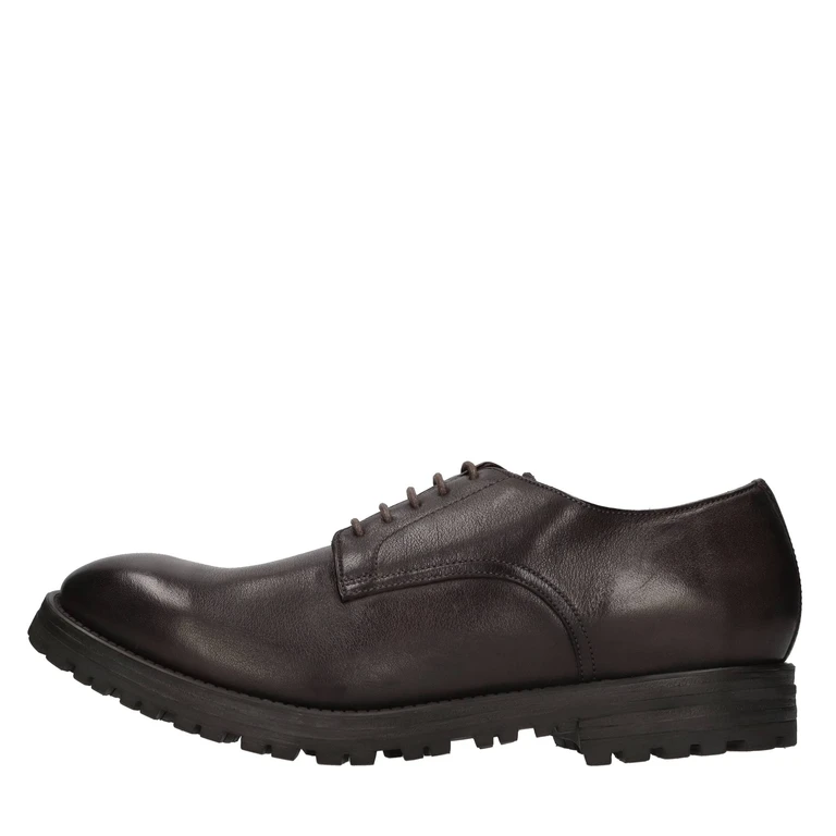 Flat shoes